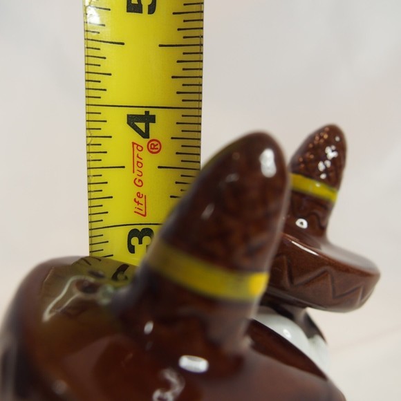 Vintage Anthropomorphic Salt Pepper Shakers Mexican Man Sombrero Siesta - Picture 9 of 10